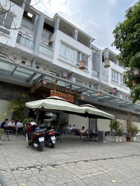 Đi đến slide 8