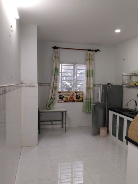 Nhà1T1L, 3PN, 2WC, sân đậu oto, ngay chợ Hiệp Bình, Hiệp Bình Chánh, Thủ Đức