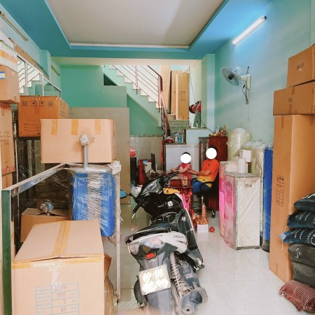 Cho thuê nhà mặt tiền đường nguyên căn Bình Tân, giá rẻ
