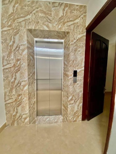 Bán nhà phố Vũ Ngoc Phan, 3 thoáng, ô tô, thang máy, MT rộng, 68Mx6T, nhỉnh 15 tỷ