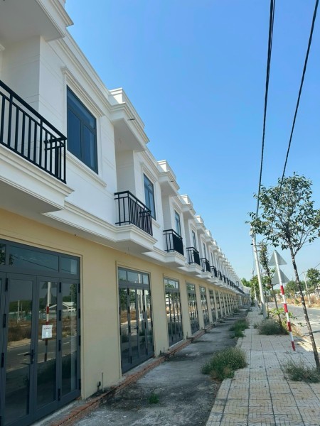 Nhà ở xã hội, Phúc Hưng Golden. Trả trước 50% ( 495tr), còn lại góp 0% lãi suất trong 12 tháng