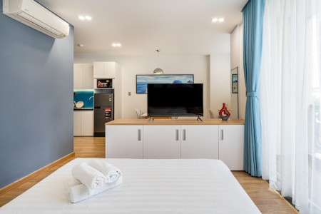 Căn hộ 1 phòng ngủ ban công 45m2 cao cấp trung tâm SG