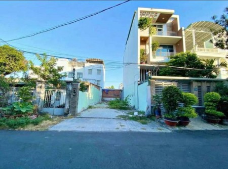 Kẹt vốn chi trả ngân hàng nên cần xả lỗ lô đất 100m2 1ty550 Bình Chánh 5x20=100m2 Giá 1ty550