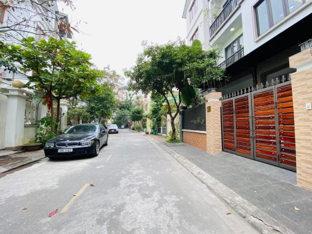 Chính chủ cần bán nhà biệt thự liền kề số 12A-TT1, khu đô thị Bộ quốc phòng, giá 15 tỷ.