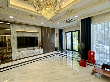 Nhà Đẹp - Nội Thất cao cấp sang trọng - Vị trí đẹp tại KĐT Vạn Phúc City Thủ Đức (7m x20m) 27 tỷ