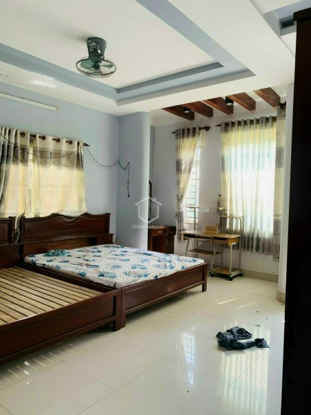 Nhà 1T2L, 3PN, 2WC, full nội thất, hẻm ô tô ngay ĐH Cảnh Sát, Linh Tây, thủ Đức