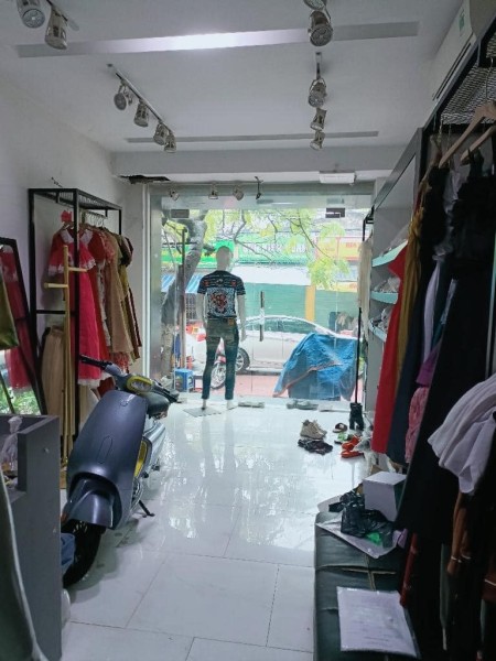 Bán đất tặng nhà trung tâm Cầu Giấy giá chỉ 98TR/M2. Liên hệ 0977495463