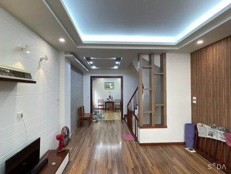 6 tầng, 50m, phố Xã Đàn - Sát mặt phố, vỉa hè, kinh doanhm ngõ oto tránh, dừng đỗ, sổ đẹp