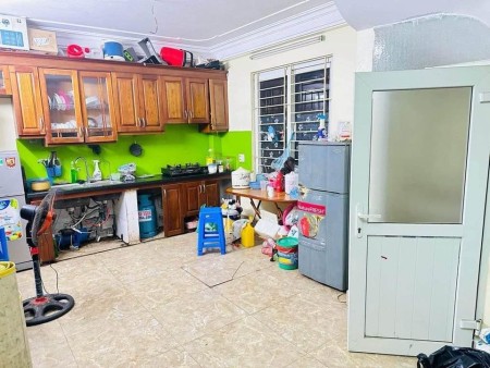 Bán nhà 40m2 Kim Giang, mới đẹp vài bước ra ô tô, chỉ hơn 4 tỷ