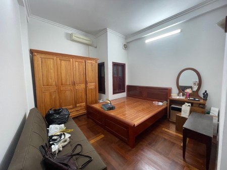 8.8 tỷ Cầu Giấy, ngõ thông gần phố, tương lai tươi sáng, diện tích 48M2, MT 3.5