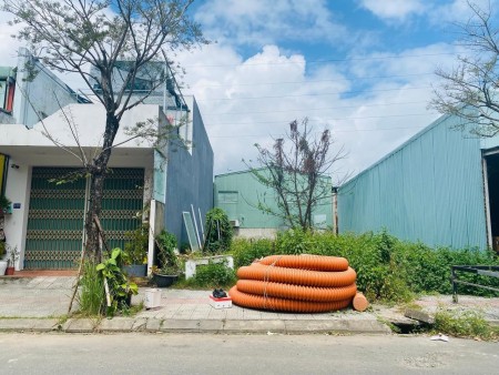 Cực đẹp lô đất 5x20 =100m2 giá 1ty650 thuộc KDC Bình Hưng, Bình Chánh, SHR. LH: 0983901445