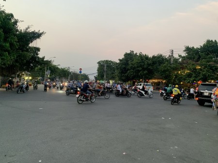Nhà mặt tiền đẹp, đường số 12, Tam Bình, ngay cầu vượt Gò Dưa, 88m2, 4 tầng, 8.5 tỷ.