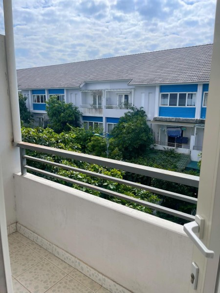 Đi đến slide 8