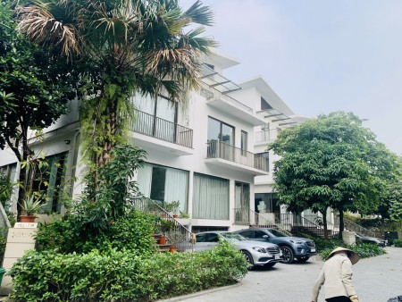 Đi đến slide 8