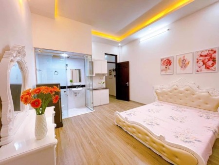 Ô tô đỗ cửa, nhỏ 3 dễ chốt, đầy đủ công năng