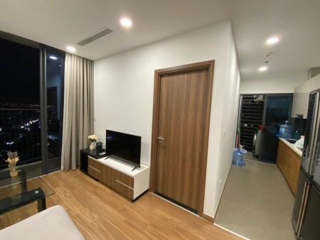 Bán căn góc 65m2 Eco Green 2PN 2WC, hướng ĐN, Full nội thất. Giá 4 tỷ bao thuế phí. LH: 0909868129