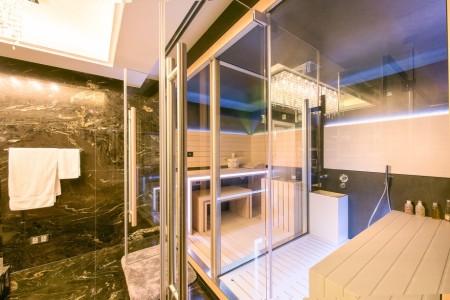 Bán Penthouse siêu hiếm 400m2 tại Hoàng Thành Tower 114 Mai Hắc Đế LH: 0975997166