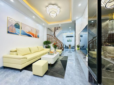 5 Tầng 45m2, Phố Thái Hà - TT Đống Đa - Kinh doanh - Ô tô đỗ cửa - Full nội thất xịn