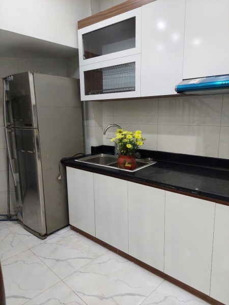 Bán nhà Đội Cấn nhỉnh 5 tỷ 40Mx5T, mặt tiền 5M, trung tâm Ba Đình