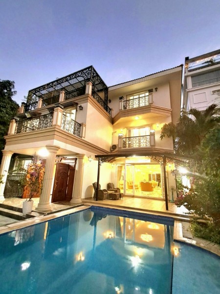 Biệt thự Thảo Điền Nguyễn Văn Hưởng có hồ bơi, sân vườn Giá bán 82 tỷ