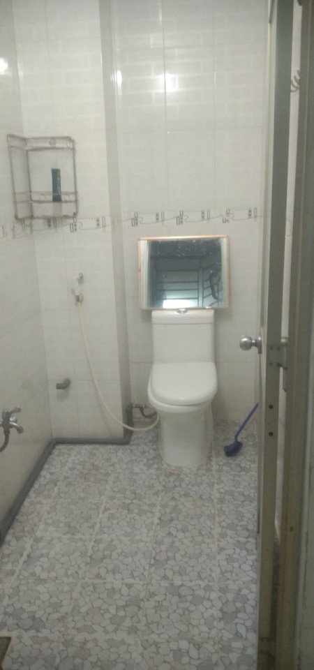 Cho thuê nhà mặt tiền đường gần ngay ngã 4 cho thuê 6,5tr/thang
