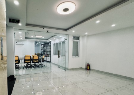 Văn phòng cao cấp vip cho thuê quận 7 - Diện tích 110m2 - 24 triệu