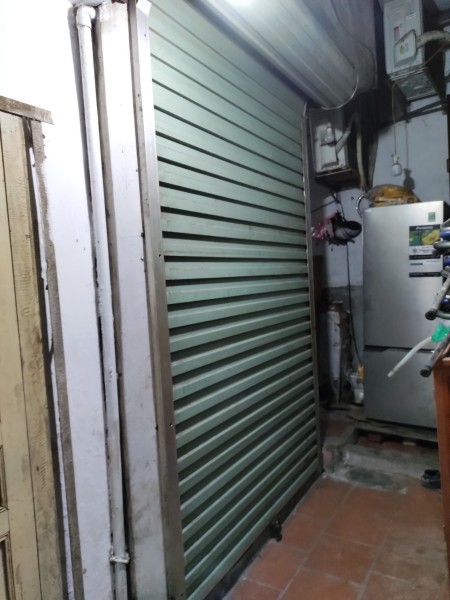Nhà tập thể 4 tẩng, 5,5MV, đầu hồi thoáng mát