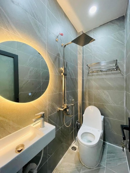 Chính chủ cần bán gấp nhà riêng gần ĐH Văn Lang, đường Phan Văn Trị, BT giá 2tỷ550