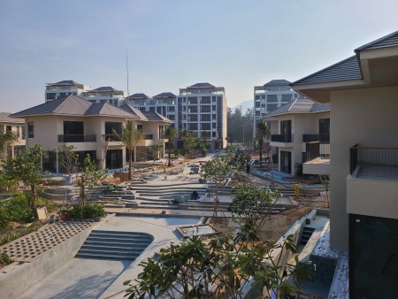 Đi đến slide 2