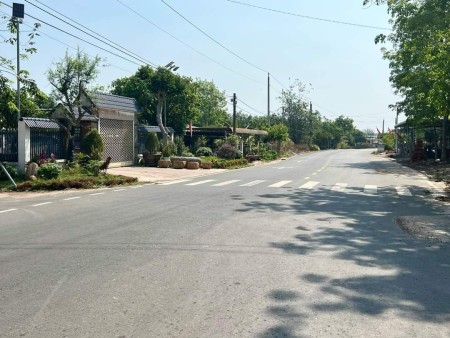 Mặt tiền kinh doanh ngay sau KCN Minh Hưng 220m2, thổ cư 100m2, SHR