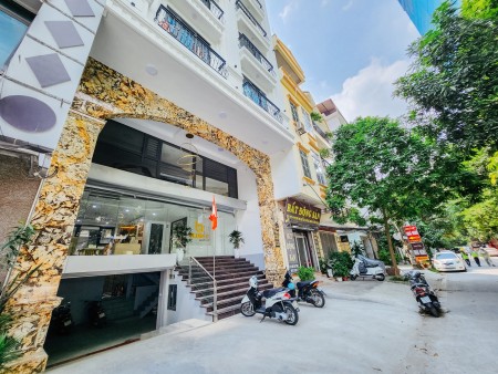 Chính chủ cần cho thuê mặt bằng văn phòng, kinh doanh siêu thị trên đường Lạc Long Quân