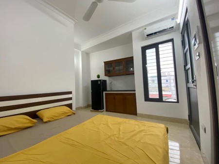 Bán tào CCMN Triều Khúc 155M2 MT 7M 8 tầng doanh thu 160 triệu/ tháng giá 20 tỷ