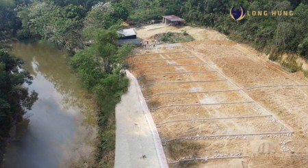 Chính chủ bán lô đất mặt hồ, sổ đỏ riêng từng lô, vị trí đầu tư tiềm năng giá chỉ 160 triệu/ lô