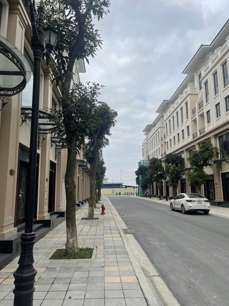 Bán shophouse liền kề dãy thời đại 13 Vinhomse Ocean Park 3