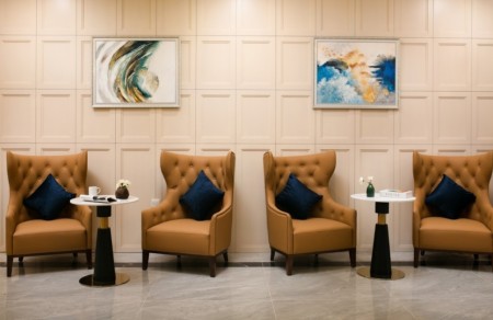 Bán khách sạn khu Bãi Cháy, diện tích: 300m2