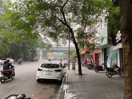 Duy nhất một siêu phẩm mặt phố Trần Đại Nghĩa DT 117,4m2. Gần ngã 4 giao Phố Đại La