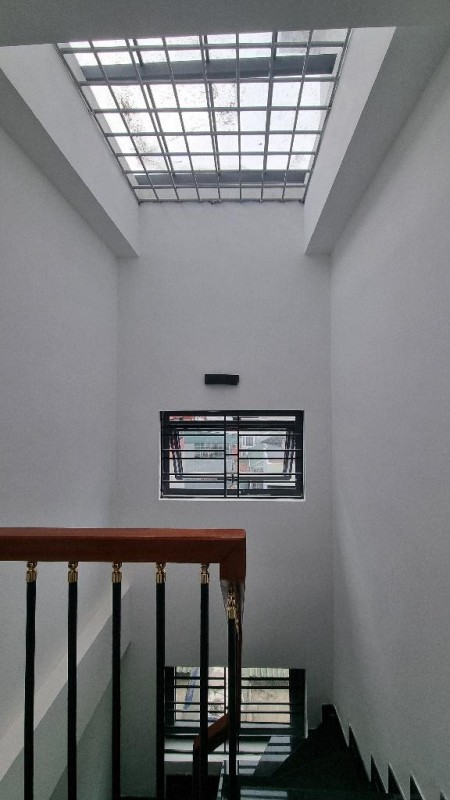Bán nhà phố Huỳnh Thúc Kháng, Phân lô, gara, thang máy, MT rộng, 60M2x7T, nhỉnh 19 tỷ