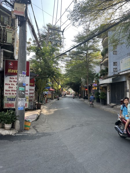 -Cần bán gấp căn nhà phố trong đường 339, KDC yên tĩnh, an ninh