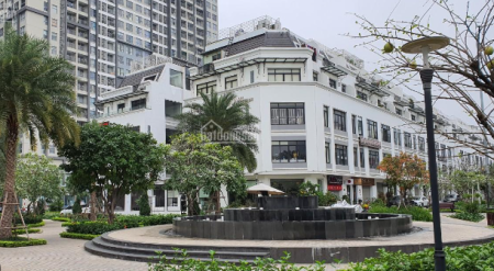 Cho thuê ShopHouse Vinhomes siêu đẹp giá rẻ 57tr, diện tích 98m2, 5 tầng thông sàn LH: 0912 243 163