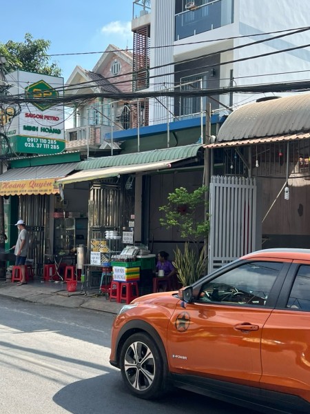 Bán nhà mặt tiền ngay chợ Trịnh Thị Đôi, quận 12