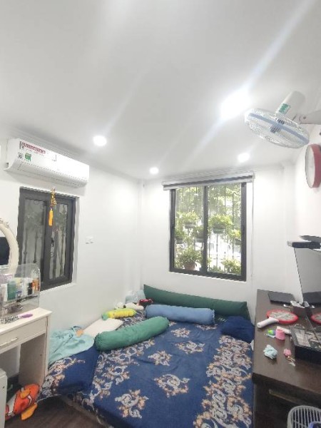Nhà đẹp như tranh vẽ - Nguyễn Văn Cừ 40m2 - 5 tầng - Giá chỉ 5 tỷ