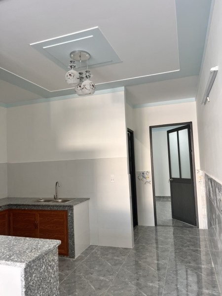 Bán nhà gấp phường tân hạnh 80m2 có sân đậu xe 7 chỗ