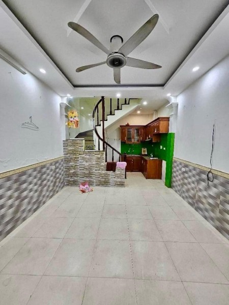Nhà đẹp 3T x 57m2 full nội thất. Ngõ rộng ô tô vào Giá 2,x tỷ
