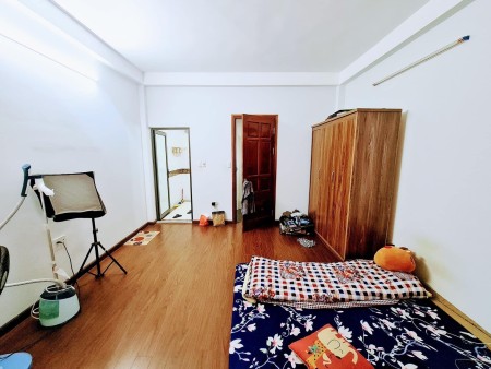 Đầu tư cho thuê không nên bỏ qua Hào Nam, 6 ngủ, diện tích 38M2