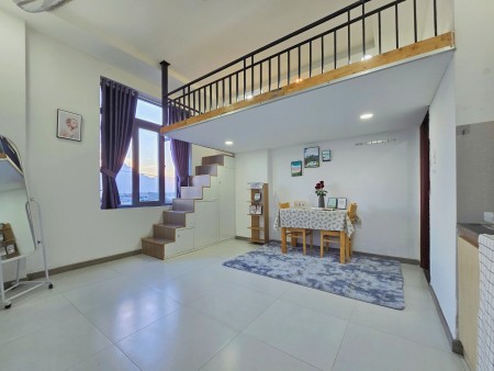 Duplex giá rẻ full nội thất, cửa sổ đón nắng ngay Âu Cơ
