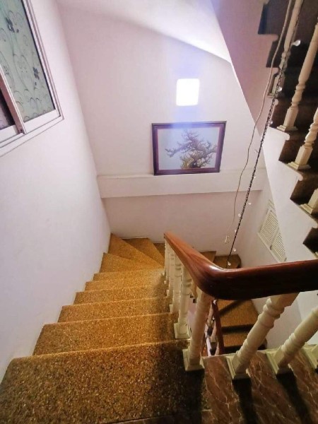Cần bán nhà ngõ Âu Cơ, nhà xây mới 100%, diện tích 30M2, 5 tầng, mặt tiền 4M, giá 4.6 tỷ