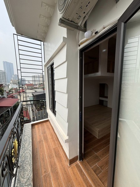 CHDV Hoàng Mai, lô góc, ô tô, cách phố 15M xây mới 8T 100M2 30PKK giá hơn 20 tỷ