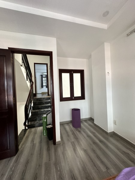 Cho thuê nhà mặt tiền Đỗ Quang Thảo Điền DT 4x20m 1 trệt 2 lầu sân thượng giá 30 triệu