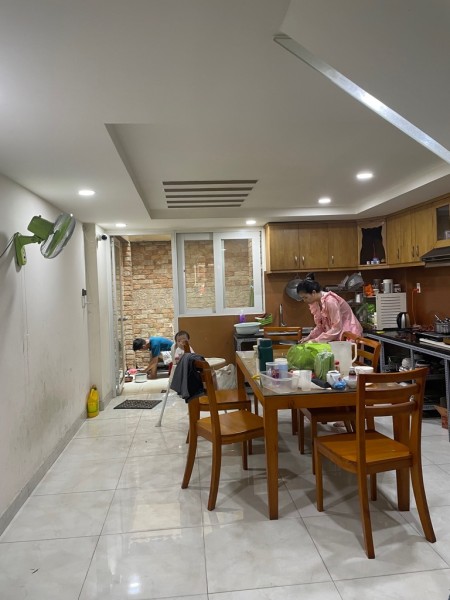 Chủ ngộp bán gấp! HXH Chợ Rạch Ông Q8, 94m2, 4 tầng 4Pn 4Wc, chỉ 10 tỷ 99
