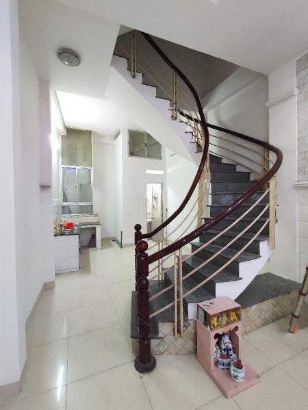 Đi đến slide 4